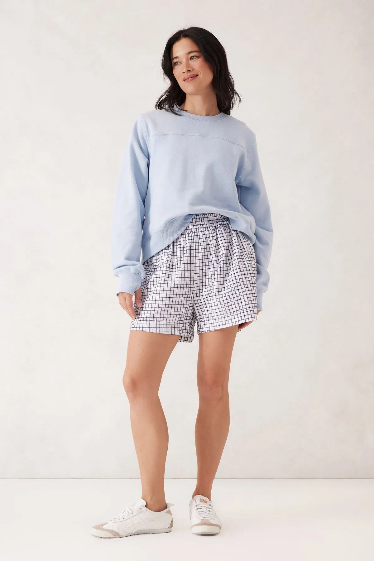 Mila Short White Navy Shorts