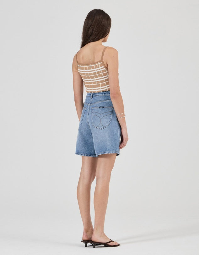 Super Mirage Shorts Surrender