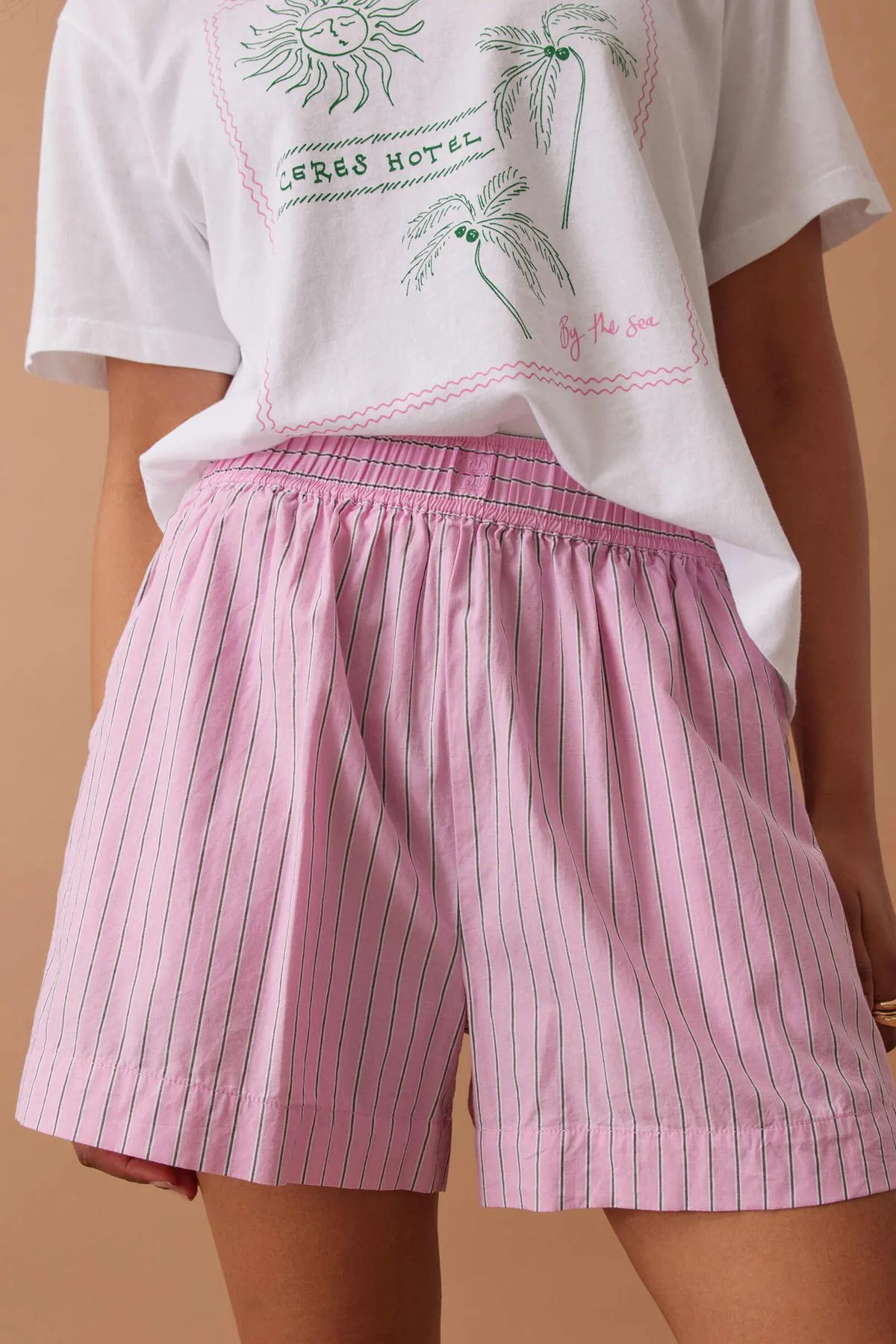 Mila Short Hibiscus Pink Stripe