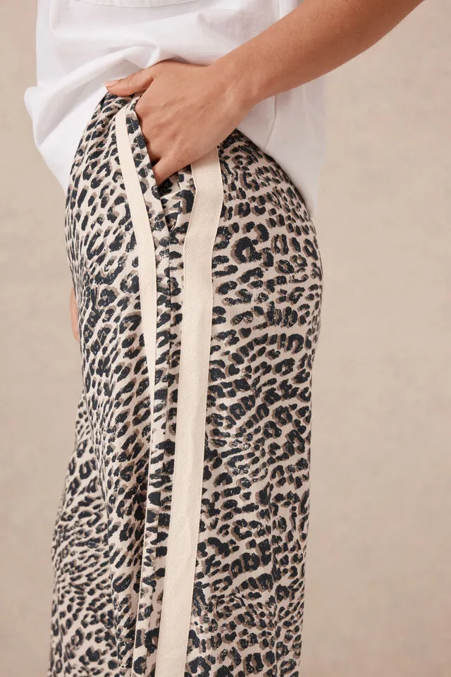 Relaxed Drawstring Pant Leopard Linen Blend