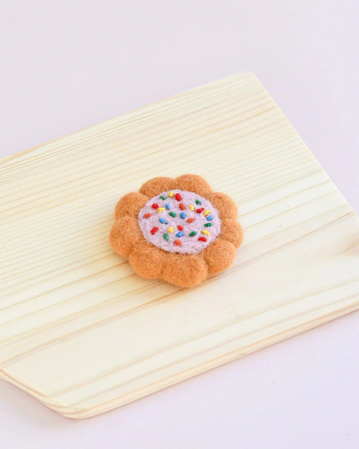 Felt 100s and 1000s biscuit