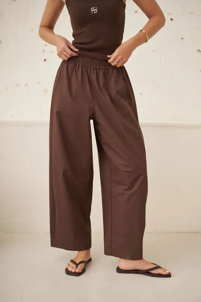 Bella Barrel Pant Brunette