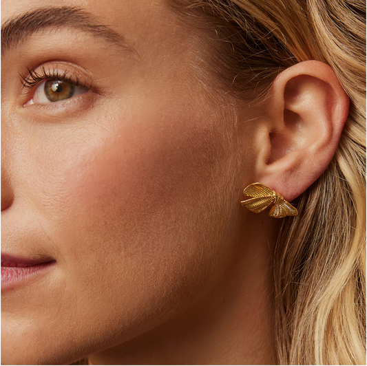 Manon Studs