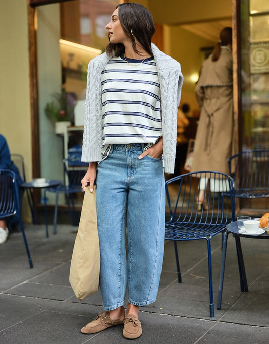 Maggie Tapered Barrel Jean - Mid Vintage