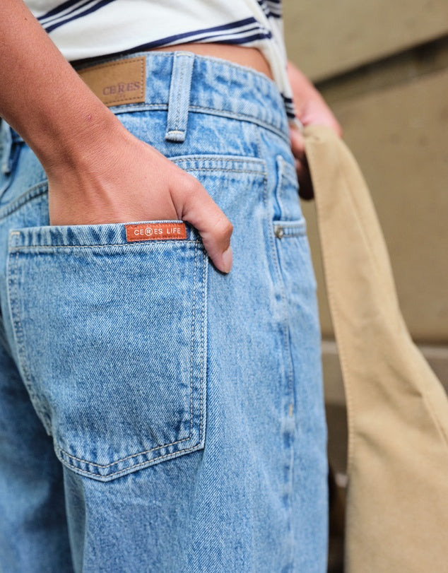 Maggie Tapered Barrel Jean - Mid Vintage