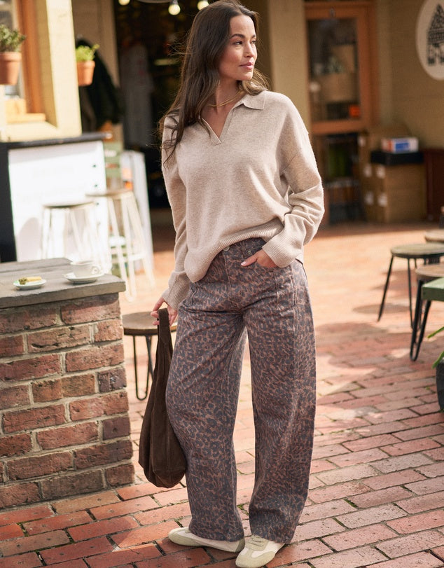 Harper Barrel Jean Leopard