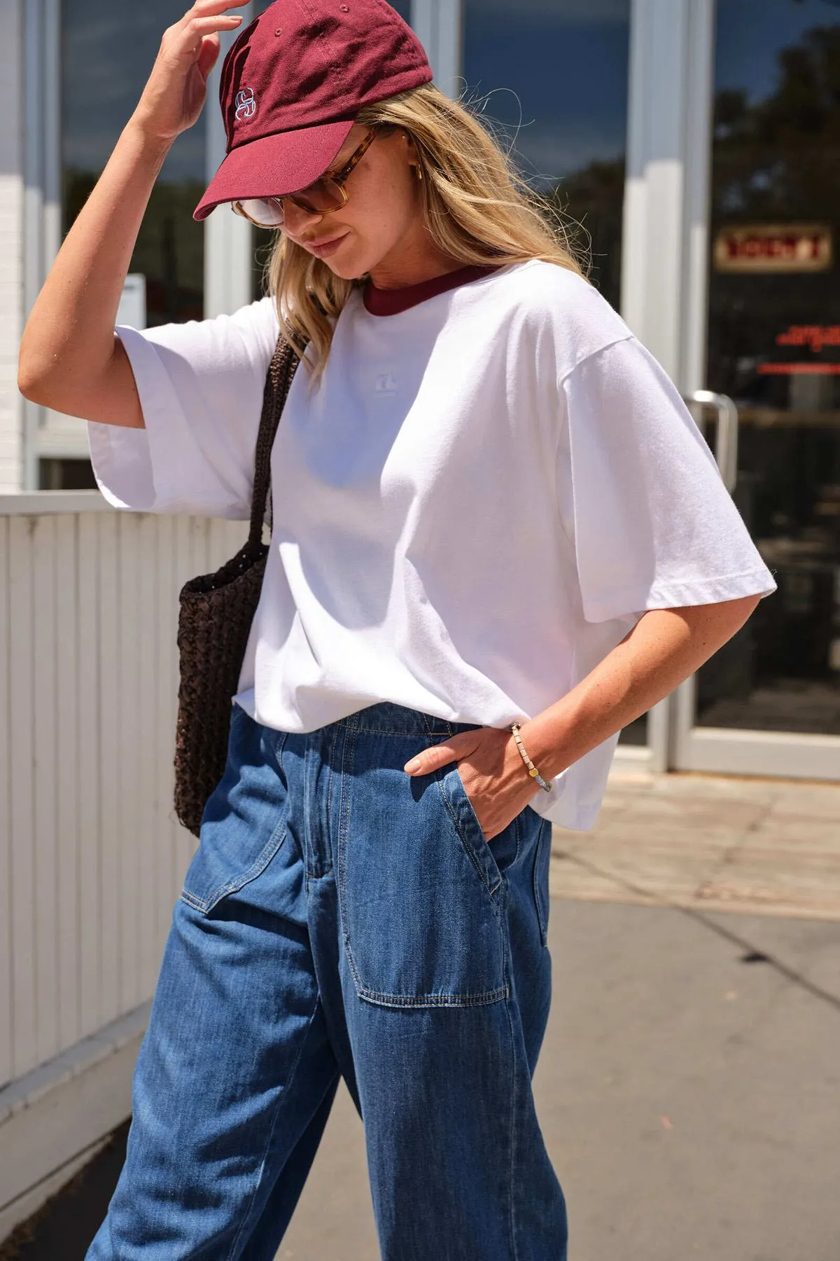 Phoebe Premium Tee White/Burgundy