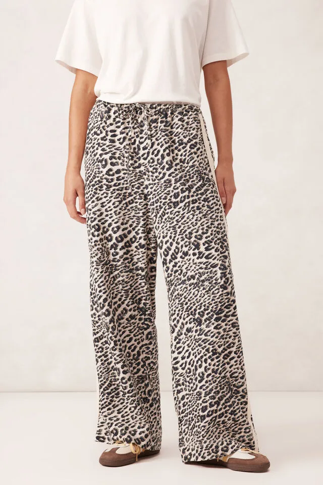 Relaxed Drawstring Pant Leopard Linen Blend