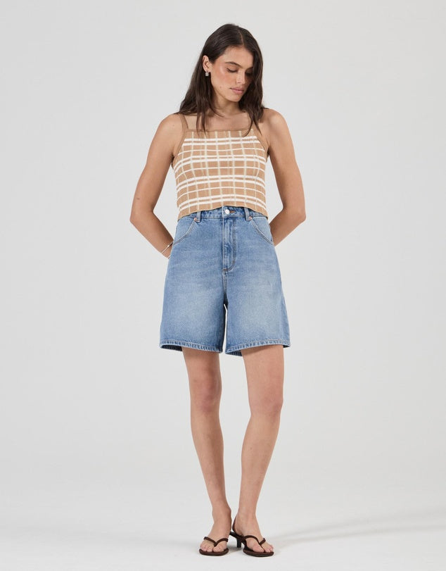 Super Mirage Shorts Surrender