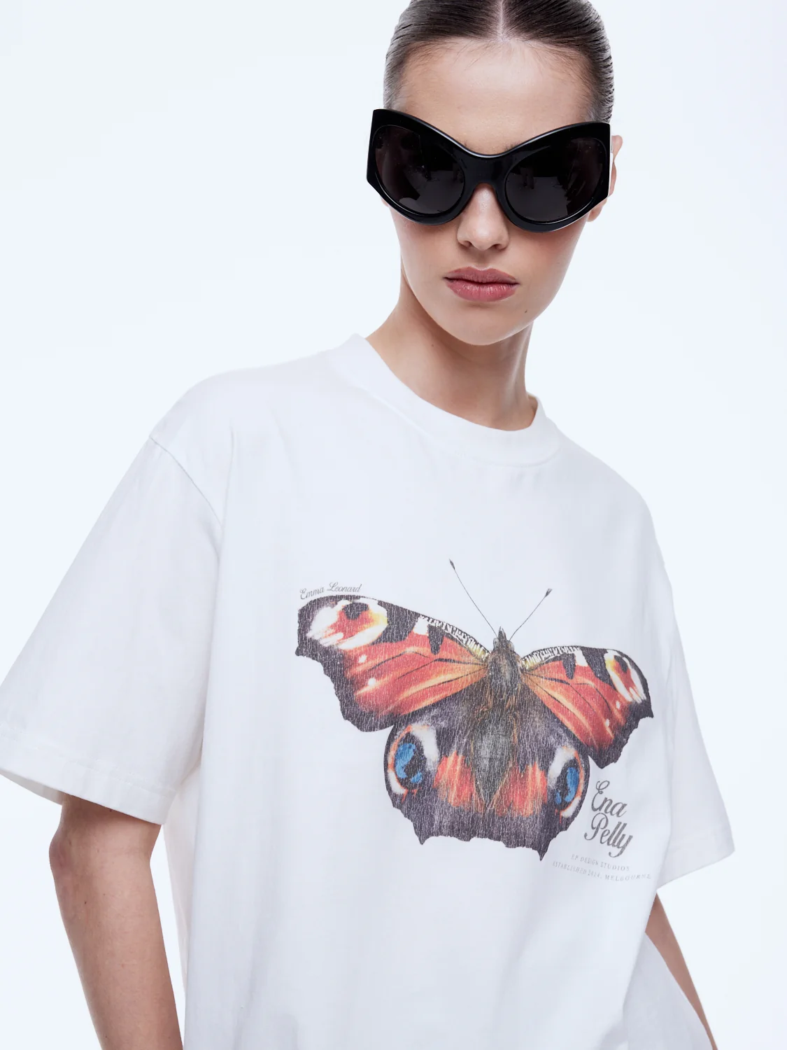 Ena Vintage White Butterfly