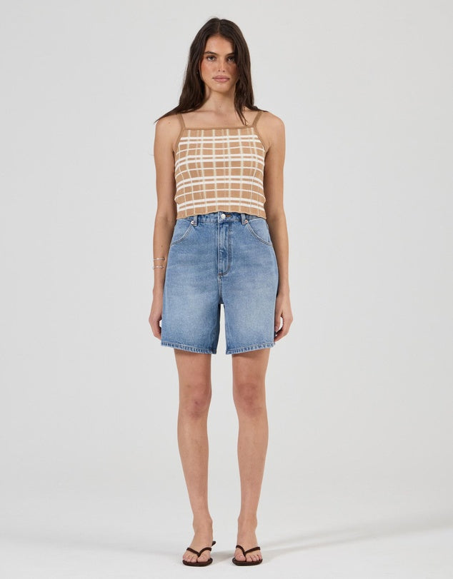 Super Mirage Shorts Surrender