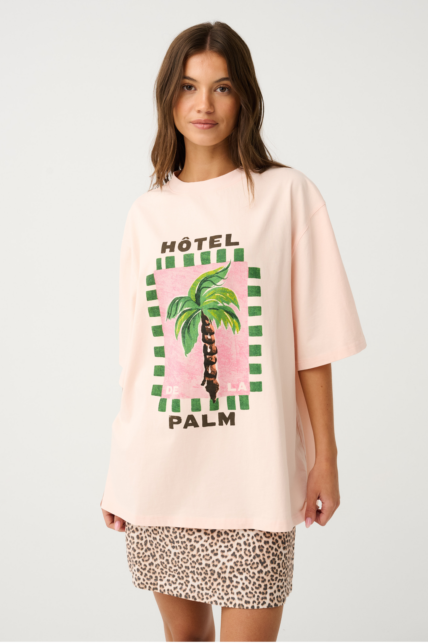 Jeanna Tee Hotel Palm