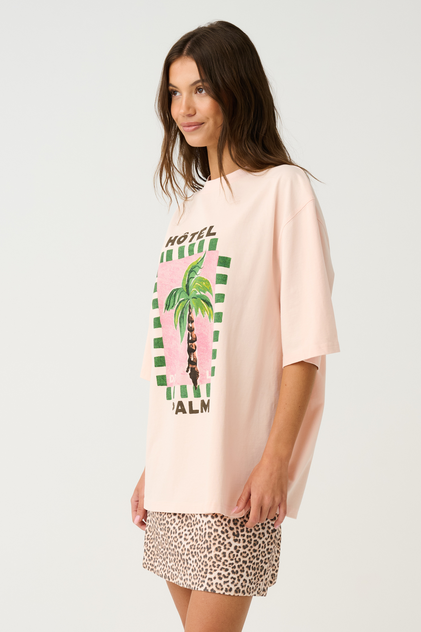 Jeanna Tee Hotel Palm